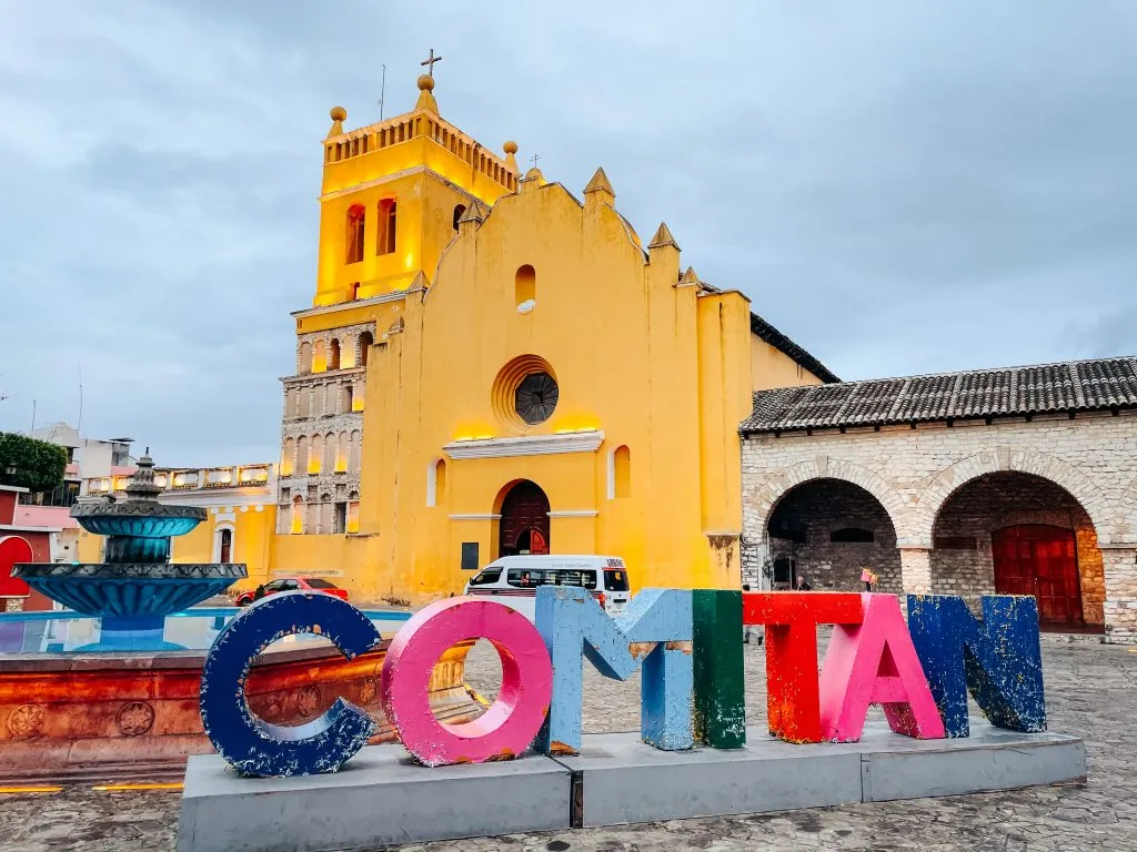Comitan de Dominguez 281 - Letras de colores